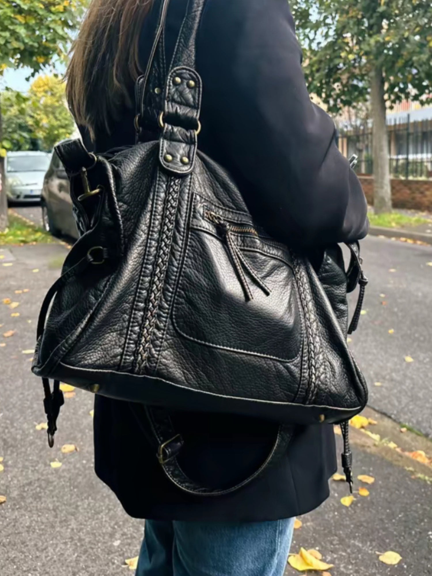 Lea Shoulder Bag